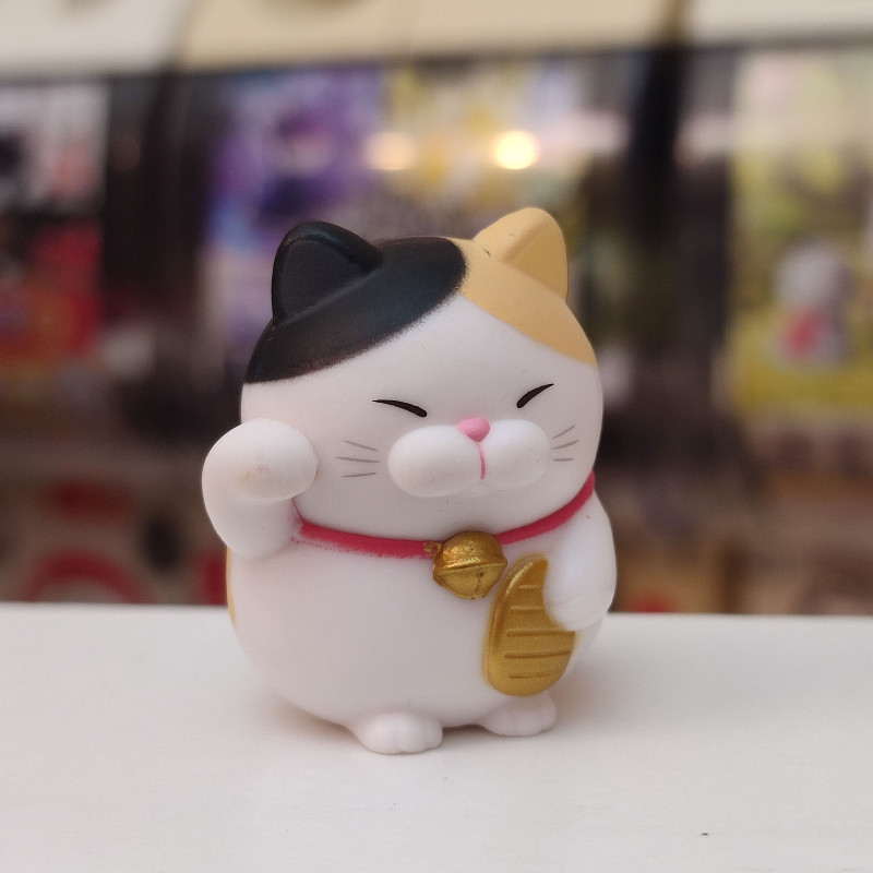 Gashapon Maneki-Neko