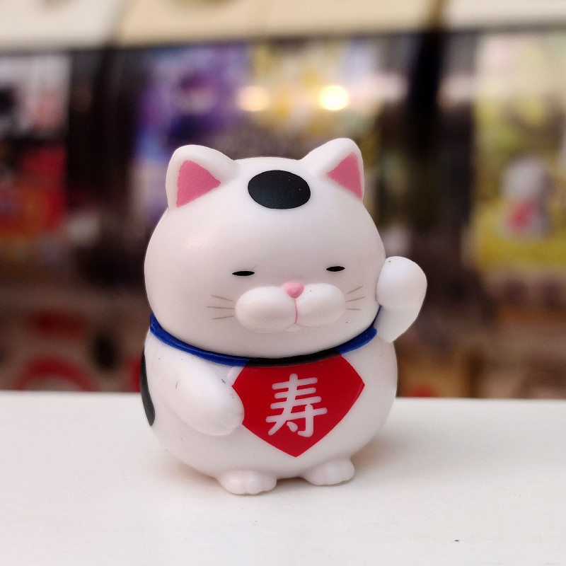 Gashapon Maneki-Neko